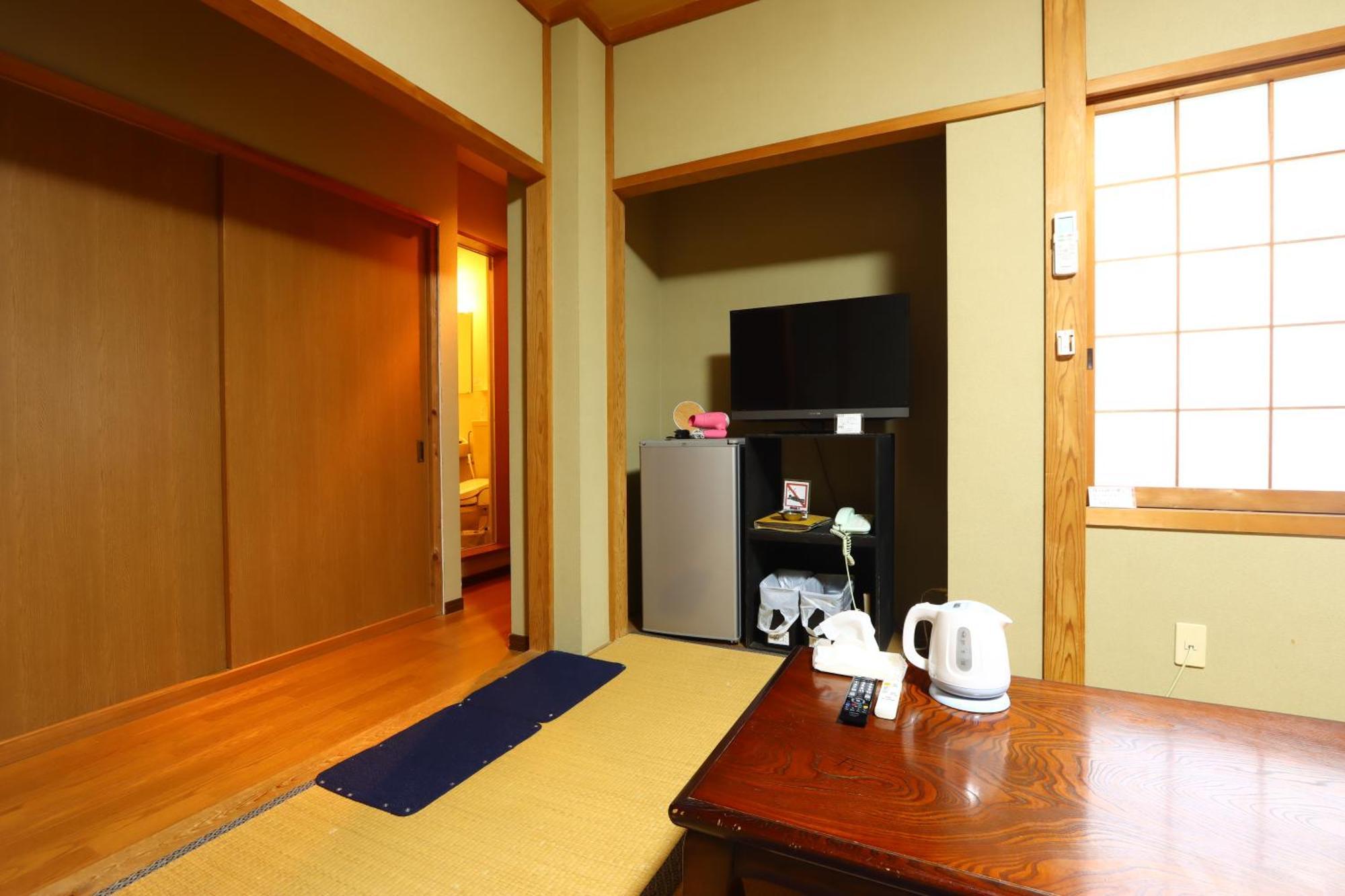Hotel Kenrokuen à Nobeoka Extérieur photo