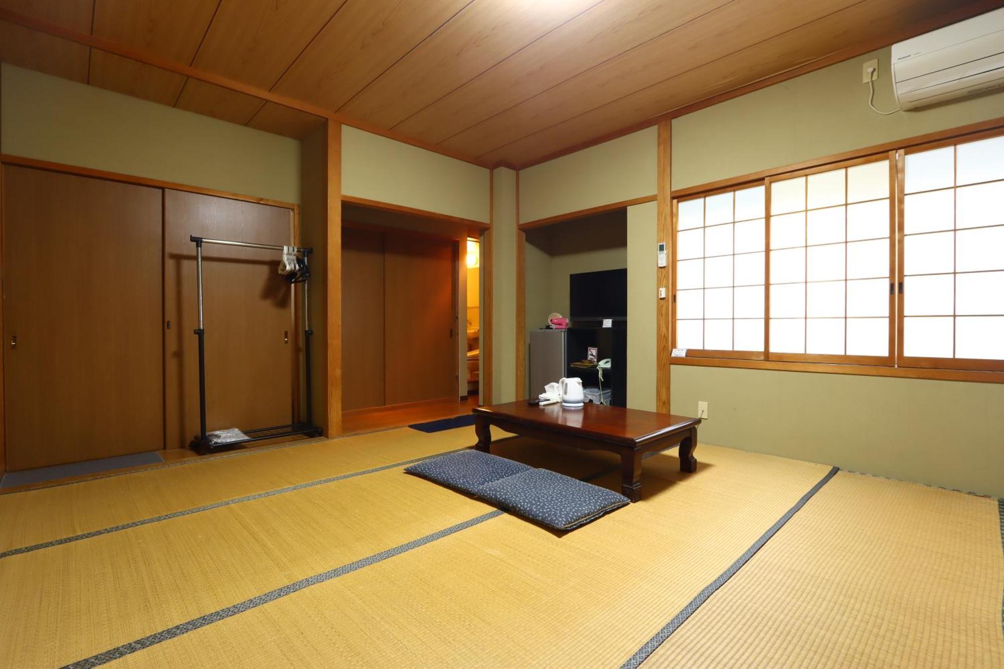 Hotel Kenrokuen à Nobeoka Extérieur photo